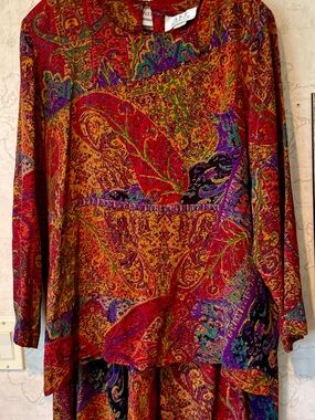 Vintage A.K.E. Woman Multicolor Paisley Blouse and Skirt Set